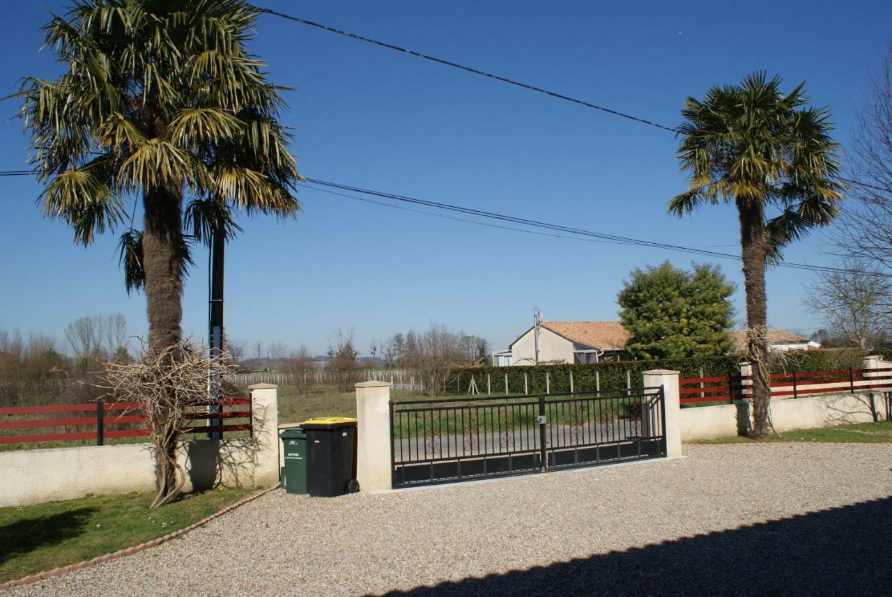 Appartement Mariben à Pujols  Extérieur photo