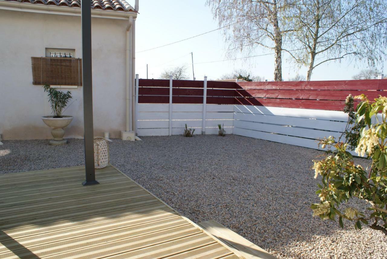Appartement Mariben à Pujols  Extérieur photo